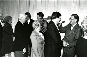 Image description is not available for 1984.237